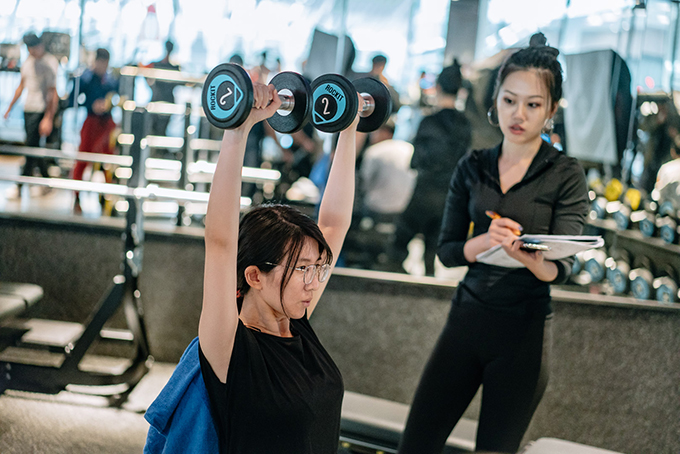 健身教练成高收入职业 健身教练成高收入职业