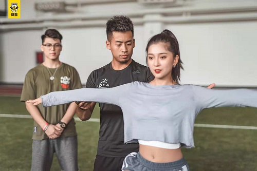 济南学私人健身教练有前途吗