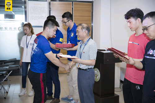 去哪考私人健身教练资格证