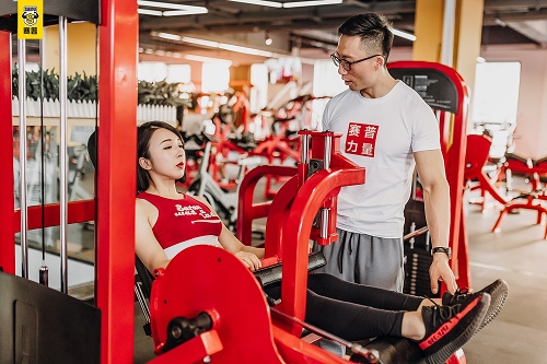 女生做健身教练可行嘛