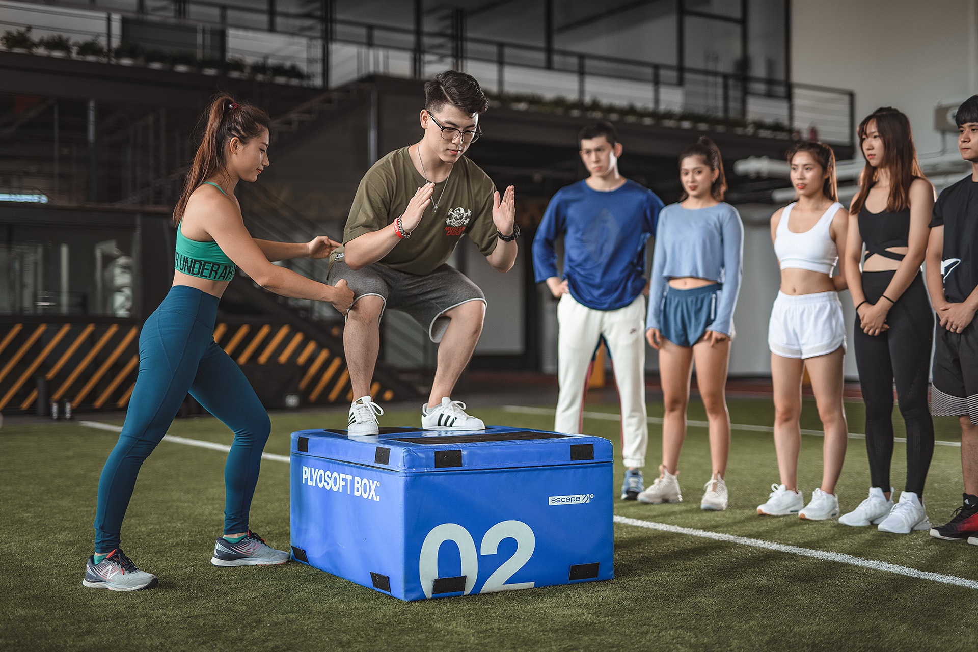 女孩学健身教练辛苦吗