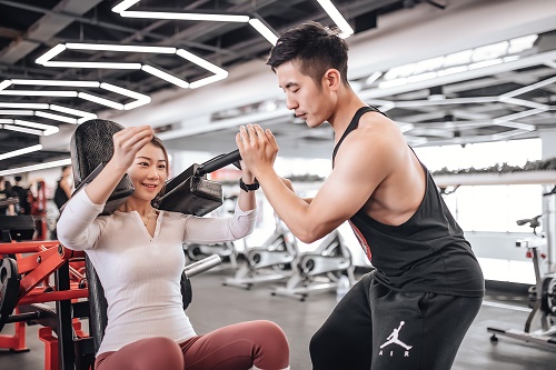 海南健身教练一个月收入 海南健身教练一个月收入