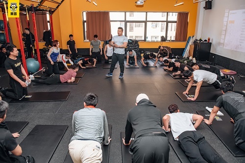 应聘健身教练需要什么硬件条件 应聘健身教练需要什么硬件条件