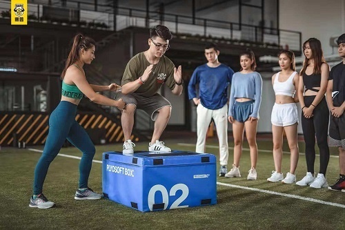 女生做私人健身教练有什么条件,要求高么 女生做私人健身教练有什么条件,要求高么