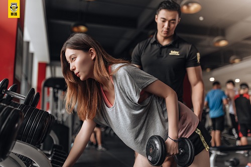 赛普健身教练培训基地女学员 赛普健身教练培训基地女学员