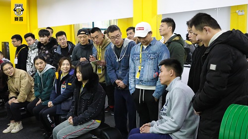 当健身教练需要什么条件 当健身教练需要什么条件